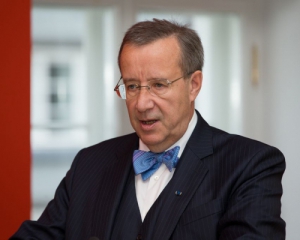 Президент Естонії не поїде до Москви на День перемоги