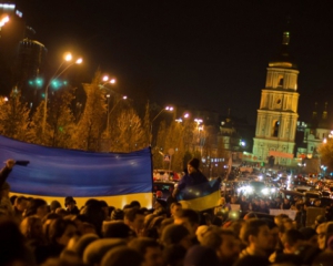 Отныне о Новом годе в Украине будут извещать колокола Михайловского собора