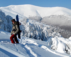 На Закарпатті рятувальники усю ніч шукали заблукалого лижника