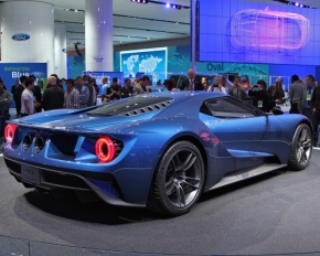 Роскошный суперкар Ford GT дебютировал на Детройтском автошоу
