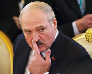 Лукашенко в бесіді з Платіні назвав себе професійним футболістом