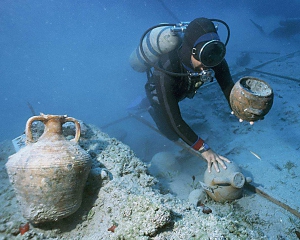 Греция превратит места античных кораблекрушений в подводные музеи