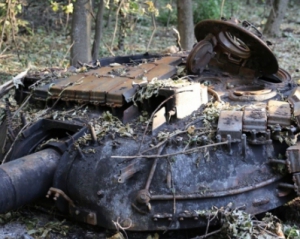 На Донбассе у военных &quot;добыча&quot; - уничтожили танк и &quot;Урал&quot;