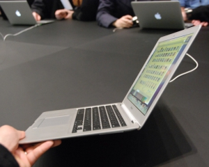 Apple выпустит новый MacBook Air с Retina-дисплеем до конца марта