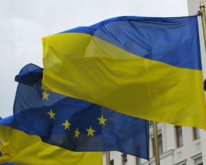 Евросоюз снова напоминает Киеву о реформах