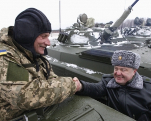Я готов объявить военное положение по всей стране - Порошенко