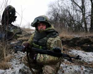 За провал у Донецькому аеропорту на Муженка подали заяву у військову прокуратуру