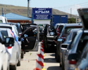 Керченська переправа стоїть: в черзі - 2,5 тис. авто