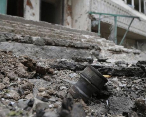 Під обстріл терористів потрапило село Луганське: є жертви