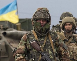 Четыре десятка украинских бойцов поехали лечиться в Польшу