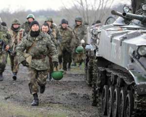 Украинские военные из Дебальцево передислоцировались под Артемовск - спикер АТО