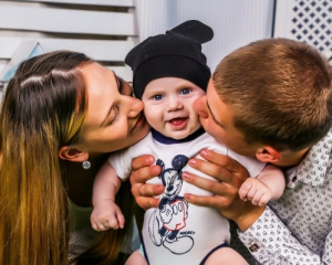 Из-за кризиса украинцы откладывают рождение детей