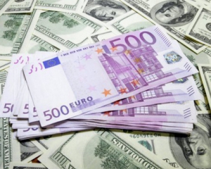 Нацбанк отменил запрет на закупку валюты по поручению клиентов