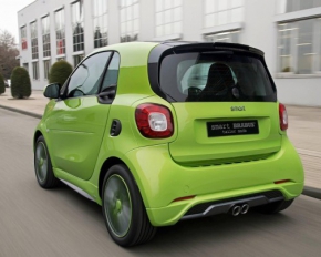 Smart розсекретила новий ForTwo Brabus