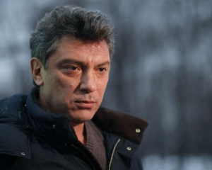 &quot;Россия скатывается в темноту террора&quot; - Грибаускайте и Олланд осудили убийство Немцова