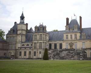 Во Франции из музея замка похитили 15 произведений искусств
