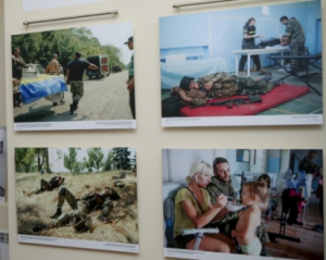 В парламенте Великобритании открыли фотовыставку о войне на Донбассе