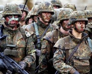 Председатель Еврокомиссии призвал создать совместную европейскую армию