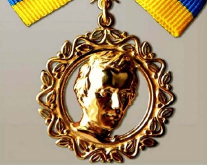 Порошенко вручив цьогорічні Шевченківські премії