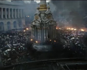 В трейлере фильма с Клуни и Лори использовали кадры из Євромайдану