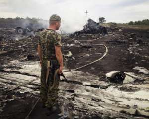 Жителі Червоного Жовтня під Торезом свідчать, що &quot;Боїнг&quot; збили бойовики - Reuters