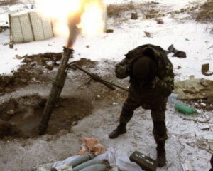 В зоне АТО боевики не прекращают огонь из минометов и гранатометов: за ночь - 14 обстрелов