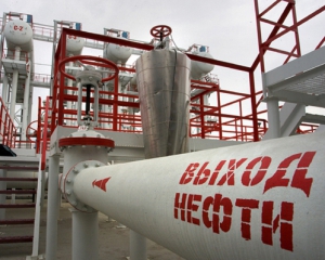 Нефть продолжает дешеветь: Brent упала до $54