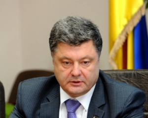 У відповідь на фільм Путіна Порошенко написав статтю про Крим