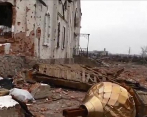 Боевики показали, во что превратили монастырь близ Донецкого аэропорта