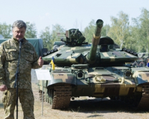 Порошенко впевненний, що українська армія входить в п'ятірку найсильніших на континенті