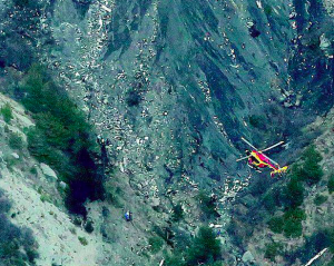 Самолет разбился вдребезги: появились фото и видео с места падения немецкого авиалайнера
