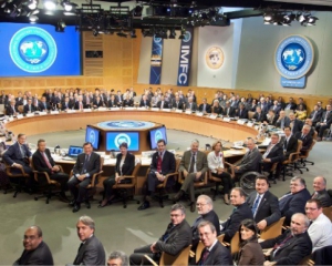 Россия пытались помешать Украине получить кредит МВФ - СМИ