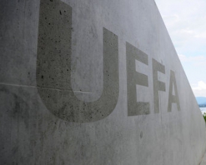 УЄФА може жорстко покарати збірну Росії за матч в Чорногорії