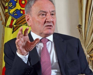 Президент Молдови відмовився їхати на парад в Москві