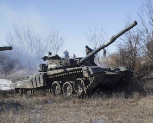 Боевики в течение дня 18 раз беспокоили бойцов АТО, под Авдеевкой лупили из танка
