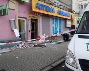В Киеве произошел взрыв возле транспортной остановки
