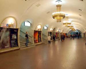Роботу станції метро &quot;Площа Льва Толстого&quot; відновили, вибухівку не знайшли