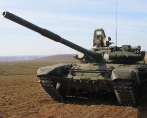 Бойовики вивели проти сил АТО  у Пісках танки: іде бій