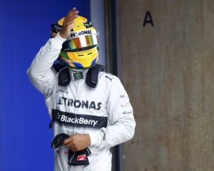 Формула 1. Хемілтон виграв Гран-прі Бахрейну
