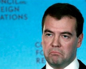Убытки России вследствие санкций достигли 25 миллиардов евро - Медведев