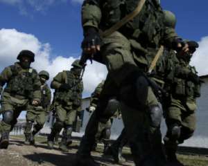 Россия даст &quot;Гвардии ДНР&quot; оружие только вдобавок к своим военным