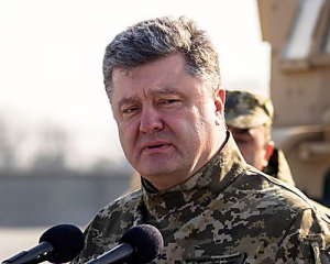Якщо терористи почнуть наступ, в Україні буде воєнний стан - Порошенко