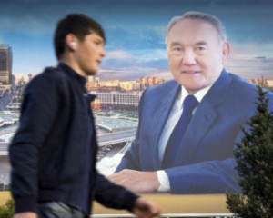 В Казахстане проходят досрочные выборы президента