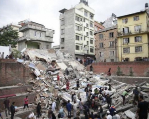 Землетрус у Непалі: кількість жертв сягнула 2 тисяч осіб