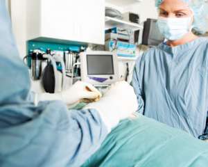 Хірурги з Індії видалили найбільшу в світі нирку
