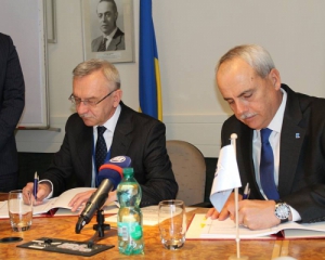 Украина и НАТО подписали соглашение о сотрудничестве в сфере логистики