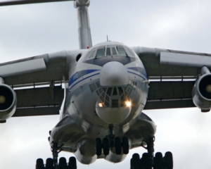 Літак МНС, який мав евакуювати українців, зламався під час перельоту в Індію