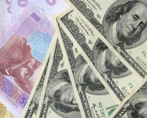Міжбанк закрився суттєвим зниженням курсу долара