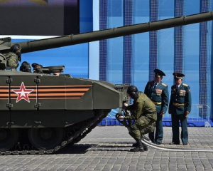 Путин приказал запустить в серию танк, который заглох перед парадом в Москве
