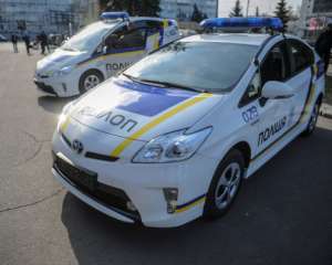 Украинские правоохранители получили три сотни современных патрульных машин